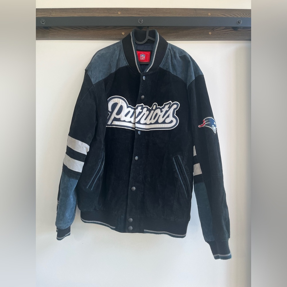 NFL Patriots Black and Gray Bomber Jacket with Varsity Style